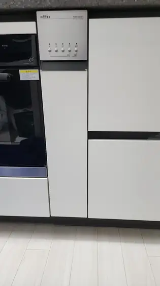 싱크대 수납장 교체 — 오븐 옆 빌트인 살균건조기